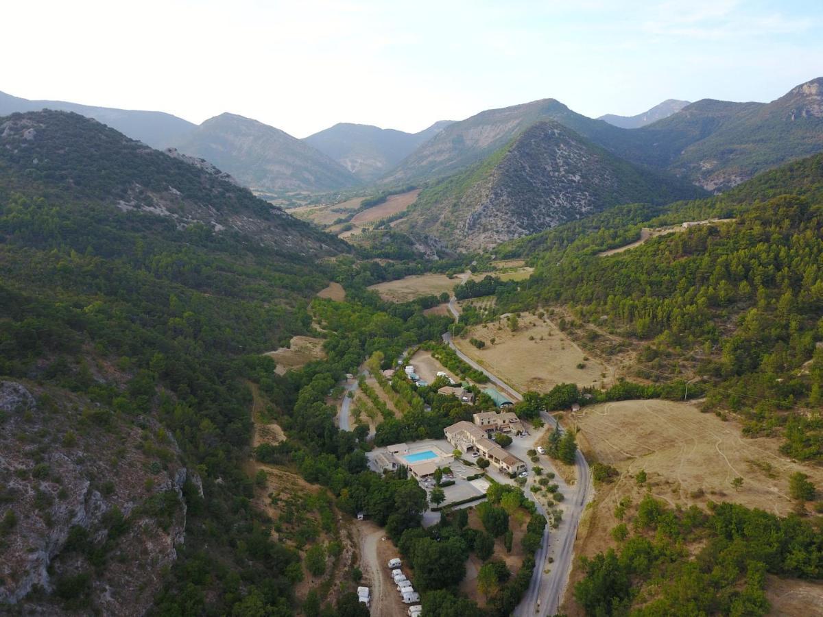 Camping Le Chambron Condorcet Bagian luar foto